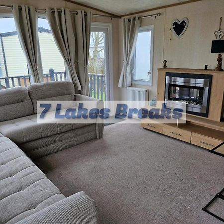 7 Lakes Breaks At 7 Lakes Country Park Crowle  Luaran gambar