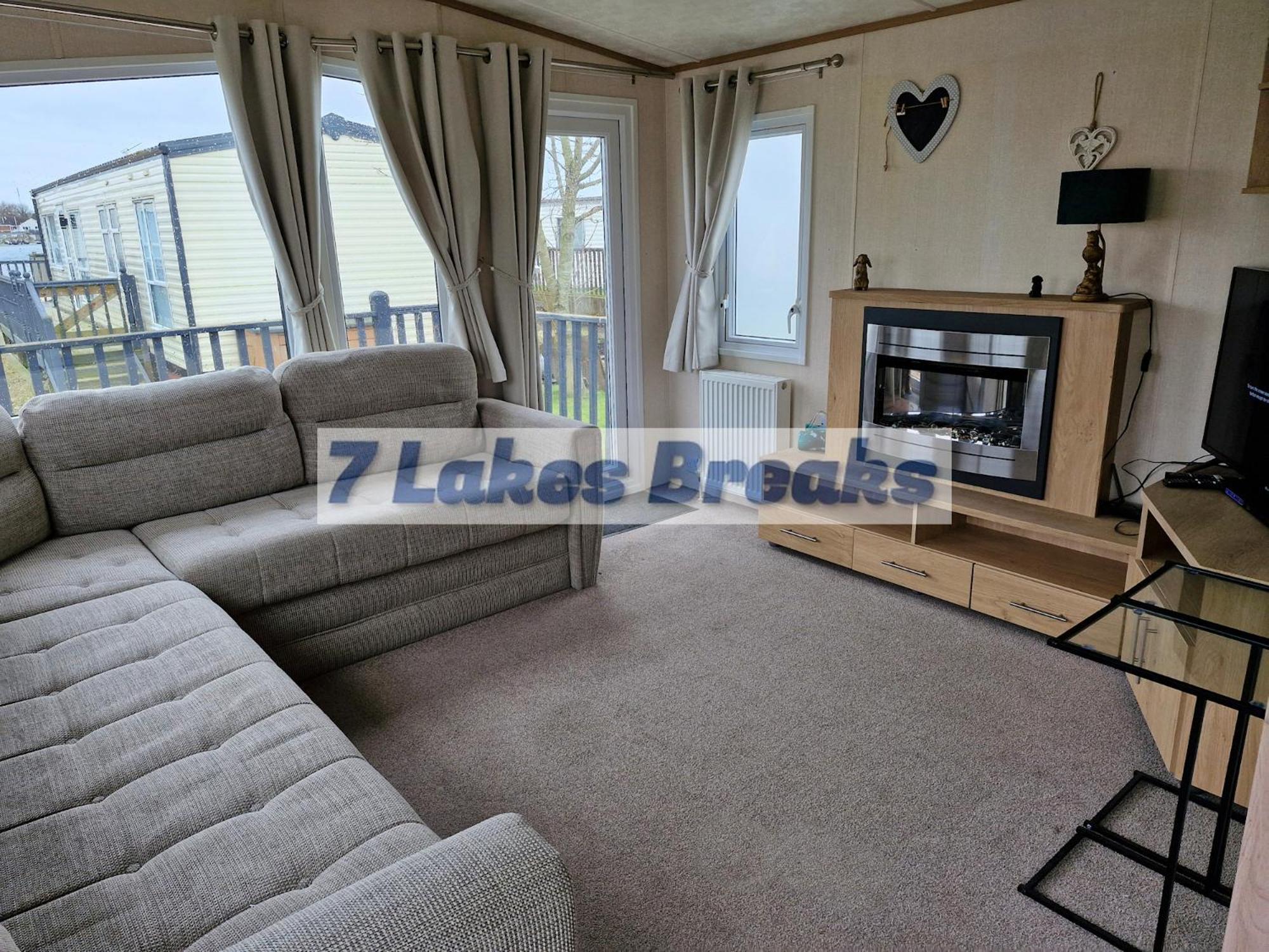 7 Lakes Breaks At 7 Lakes Country Park Crowle  Luaran gambar