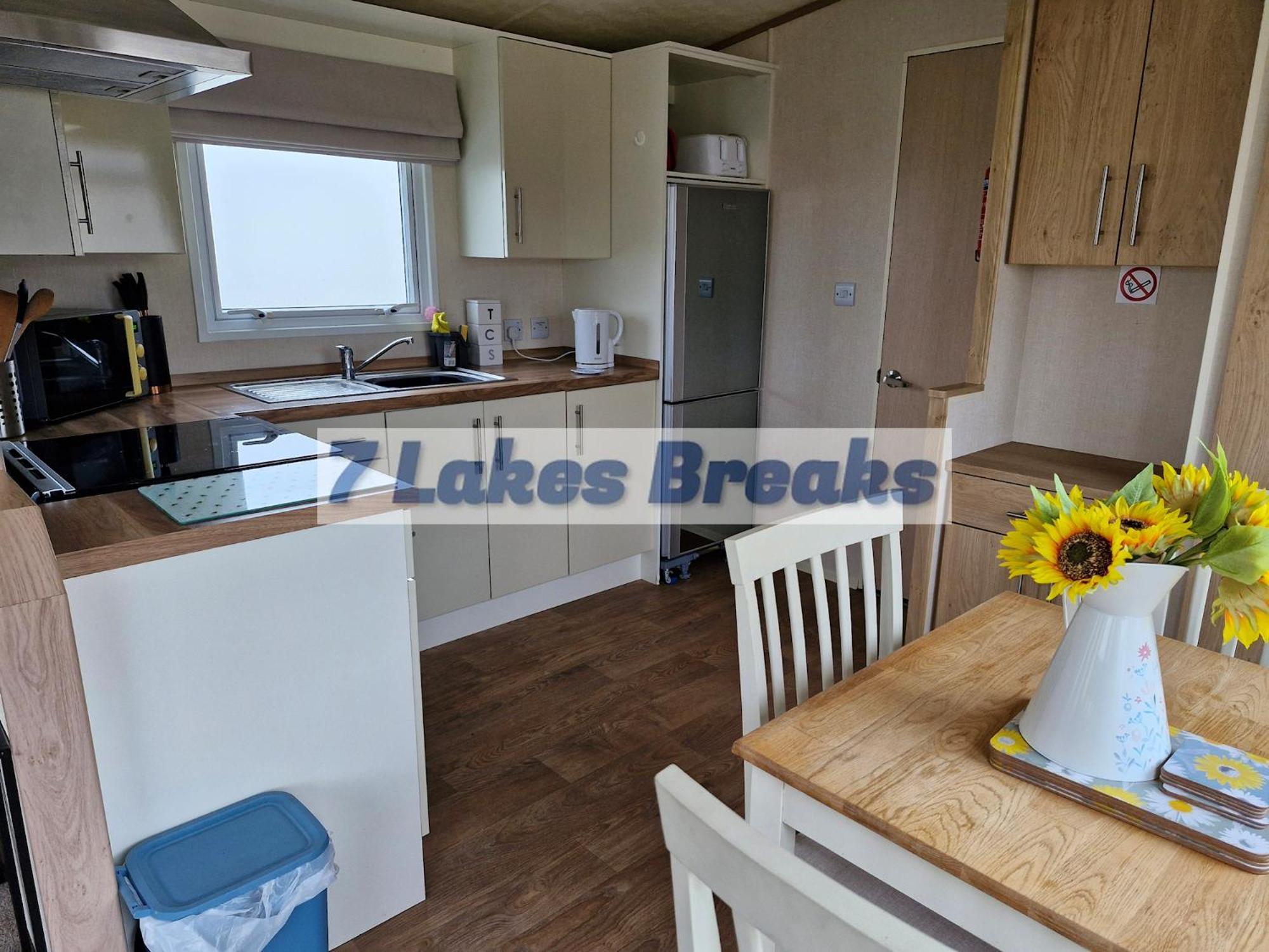 7 Lakes Breaks At 7 Lakes Country Park Crowle  Luaran gambar